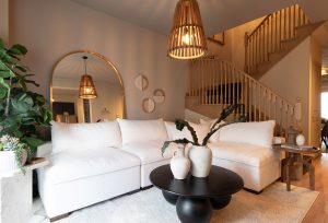 222-Prince-William-Way-sitting-area