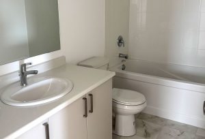 4-Shiraz-Trail-bathroom